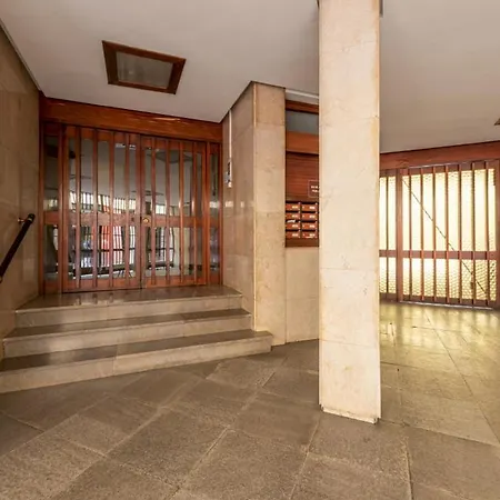 Wide With Beautiful Kitchen 2bd 3bth -arenal * Sevilla