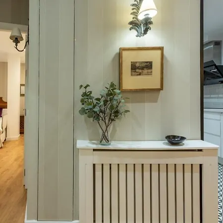 Wide With Beautiful Kitchen 2bd 3bth -arenal Appartement