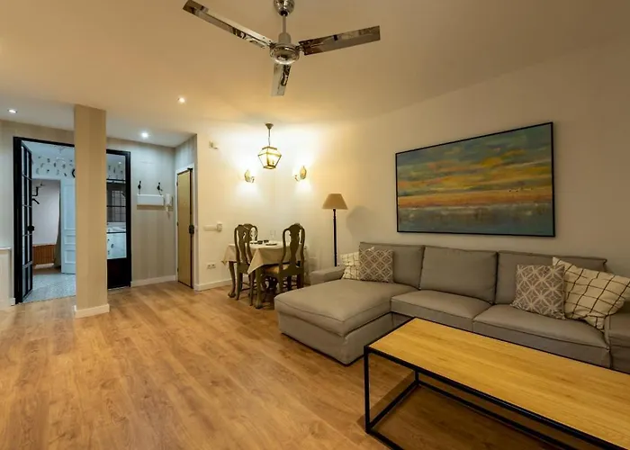 Wide With Beautiful Kitchen 2bd 3bth -arenal *