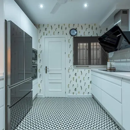 Wide With Beautiful Kitchen 2bd 3bth -arenal Sevilla